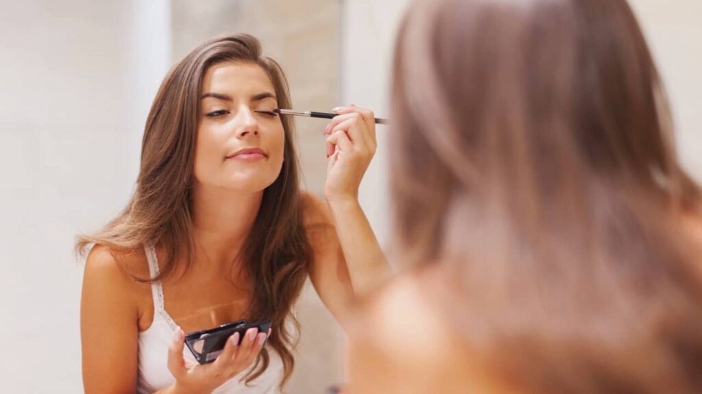Couleurs, teintes et carnation naturelle : 5 techniques pour harmoniser et équilibrer votre maquillage